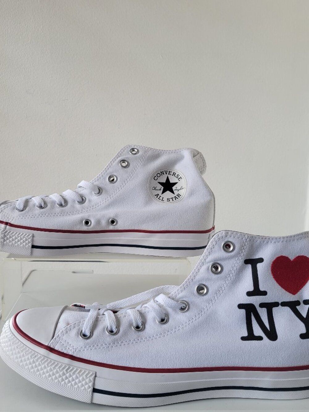 Converse All Star Chuck Taylor I Love NY White High Top Sneakers (S: W13 / M11)